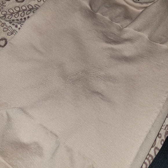 BNWOT Bebe Shapewear Shaping Camisole Tank Tops - Picture 10 of 10